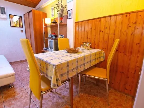 Standard Apart Daire, 1 Yatak Odası (875/2047)