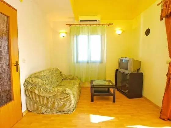 Standard Apart Daire, 1 Yatak Odası (879/2051)