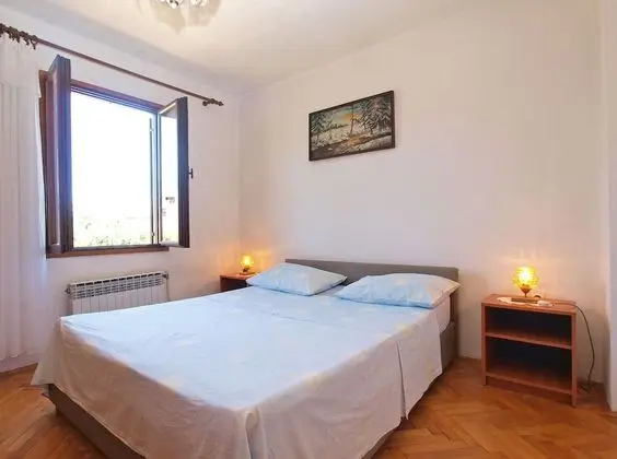 Standard Apart Daire, 3 Yatak Odası (939/2354)