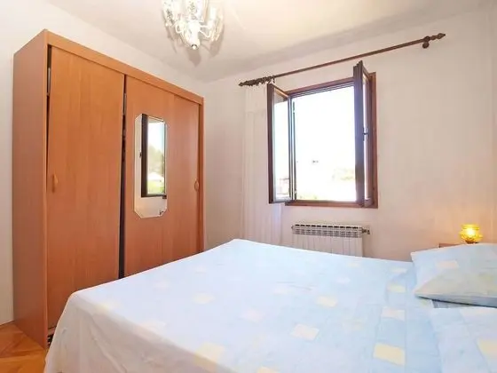 Standard Apart Daire, 3 Yatak Odası (939/2354)