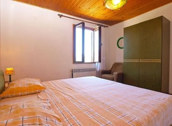 Standard Apart Daire, 3 Yatak Odası (939/2354)