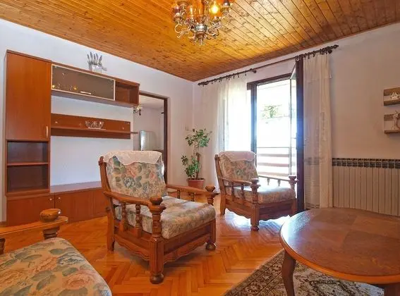 Standard Apart Daire, 3 Yatak Odası (939/2354)