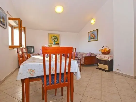 Standard Apart Daire, 2 Yatak Odası (950/2410)