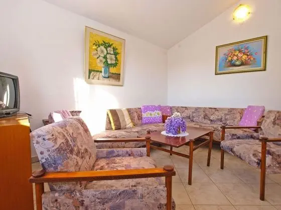 Standard Apart Daire, 2 Yatak Odası (950/2410)