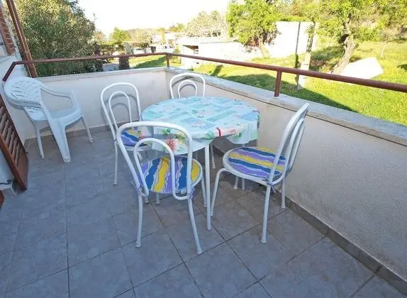 Standard Apart Daire, 2 Yatak Odası (950/2410)