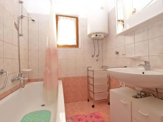 Standard Apart Daire, 2 Yatak Odası (950/2410)