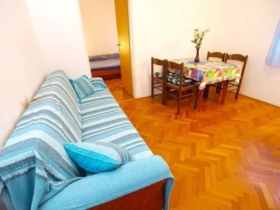 Standard Apart Daire, 1 Yatak Odası (977/2626)