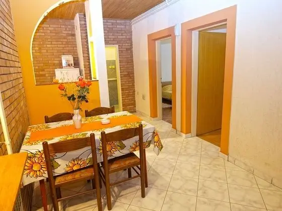 Standard Apart Daire, 2 Yatak Odası (977/2625)