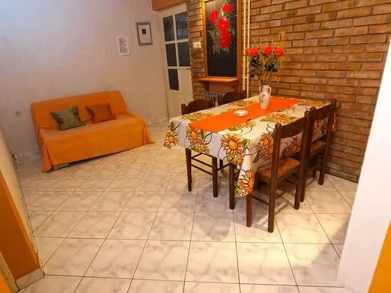 Standard Apart Daire, 2 Yatak Odası (977/2625)