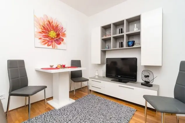 Apart Daire (One Bedroom Apartment with Terrace)