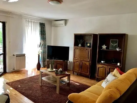 Apart Daire, 2 Yatak Odası, Balkon