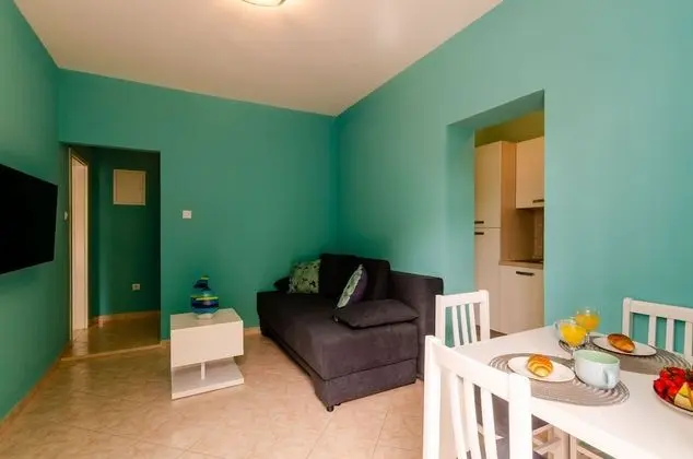 Apart Daire (One Bedroom Apartment with Terrace an)