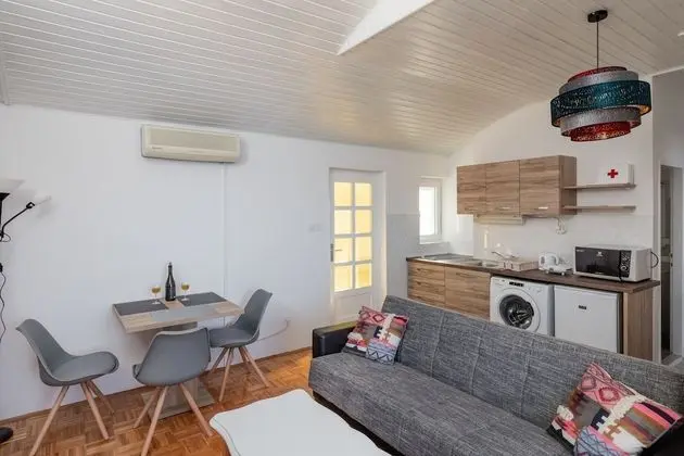 Apart Daire (One-Bedroom Apartment with Terrace)