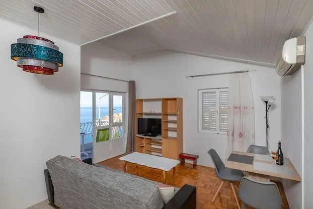 Apart Daire (One-Bedroom Apartment with Terrace)