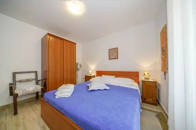 Apart Daire (Two Bedroom Apartment with Garden Ter)