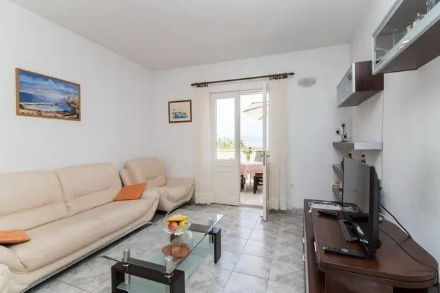 Apart Daire (Two Bedroom Apartment with Terrace an)