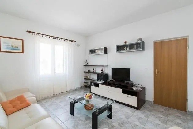 Apart Daire (Two Bedroom Apartment with Terrace an)