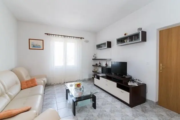 Apart Daire (Two Bedroom Apartment with Terrace an)