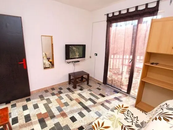 Apart Daire, 2 Yatak Odası (968/2572)