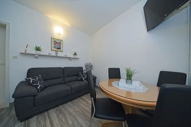 Apart Daire (Two Bedroom Apartment with Terrace)
