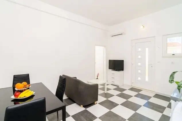 Apart Daire (One Bedroom Apartment with Terrace)