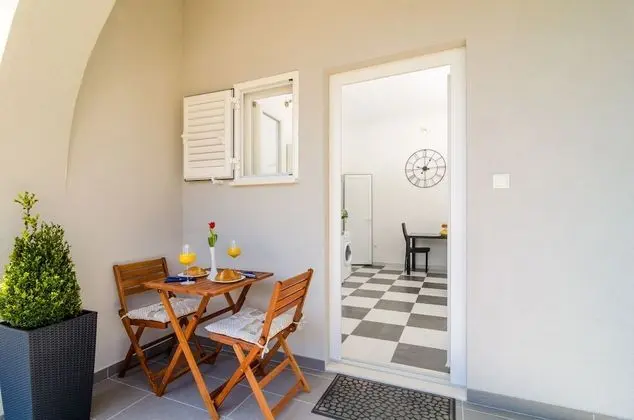 Apart Daire (One Bedroom Apartment with Terrace)