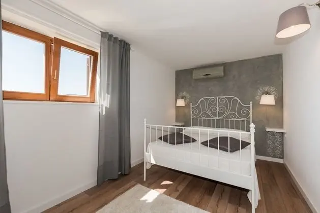 Apart Daire, 1 Çift Kişilik Yatak ve Çekyat