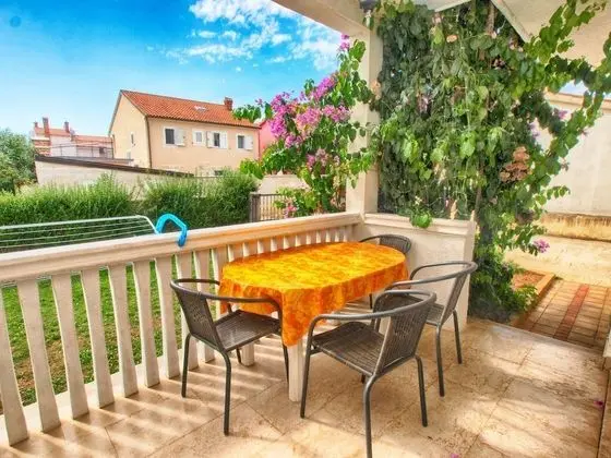 Apart Daire, 2 Yatak Odası (405/1064)
