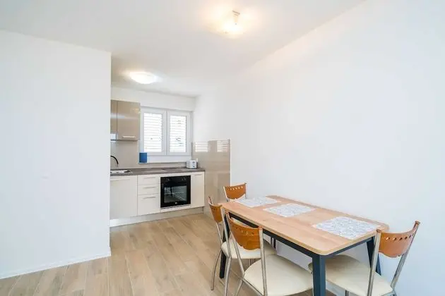 Apart Daire (One Bedroom Apartment with Balcony)