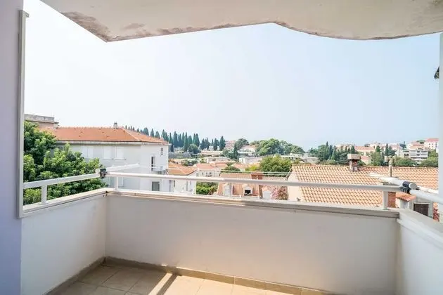 Apart Daire (One Bedroom Apartment with Balcony)