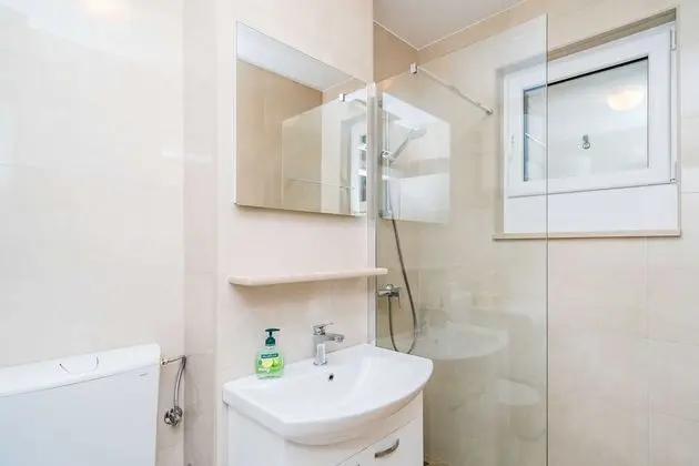 Apart Daire (One Bedroom Apartment with Balcony)