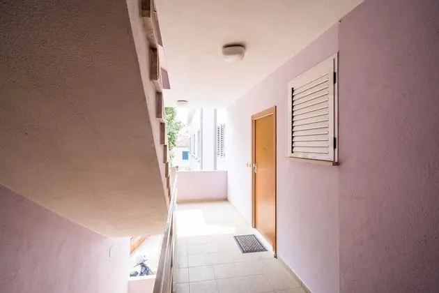 Apart Daire (One Bedroom Apartment with Balcony)