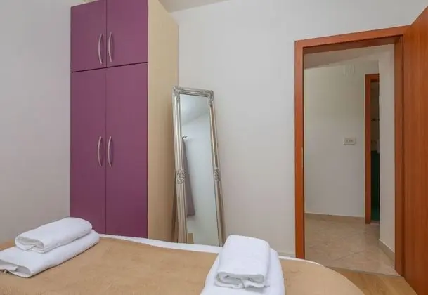 Family Apart Daire, 1 Çift Kişilik Yatak ve Çekyat (Apartment Ana On Island Hvar)