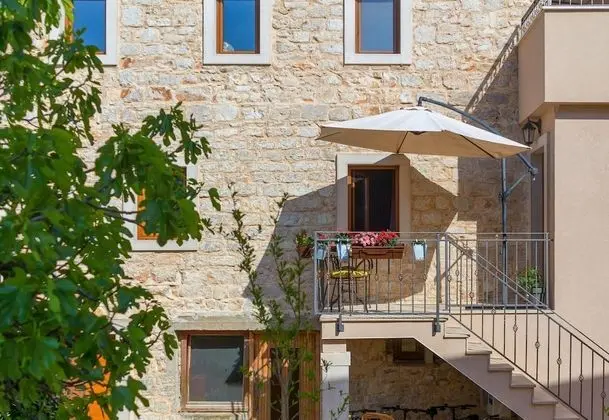 Family Apart Daire, 1 Çift Kişilik Yatak ve Çekyat (Apartment Ana On Island Hvar)