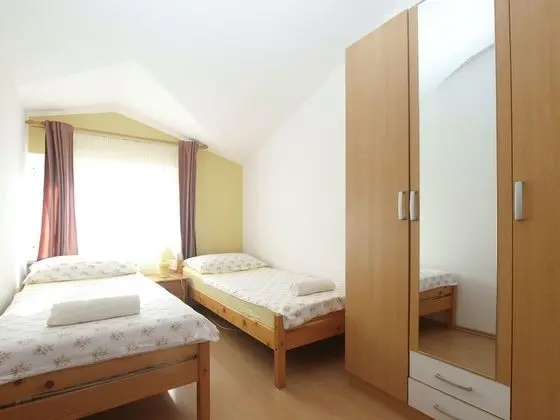 Apart Daire, 2 Yatak Odası (770/1795)