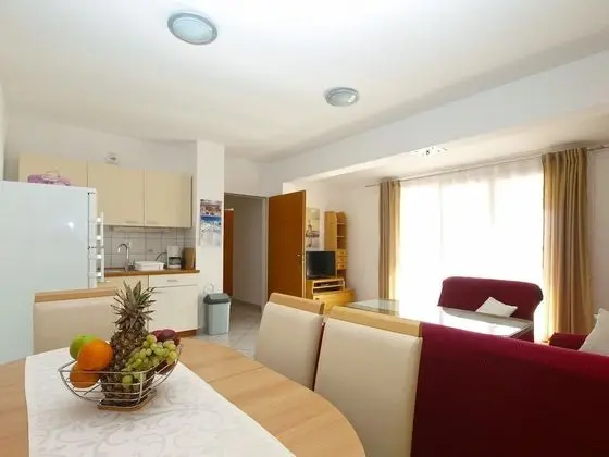 Apart Daire, 2 Yatak Odası (770/1795)