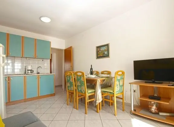 Apart Daire, 3 Yatak Odası (770/1796)