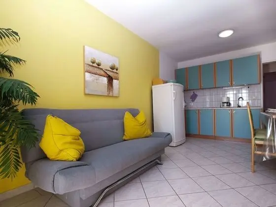 Apart Daire, 3 Yatak Odası (770/1796)