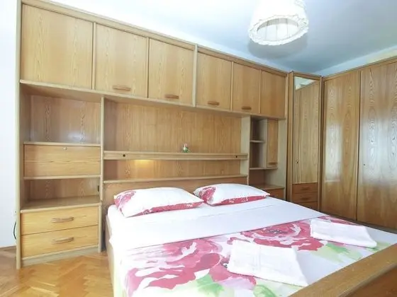 Apart Daire, 3 Yatak Odası (770/1797)