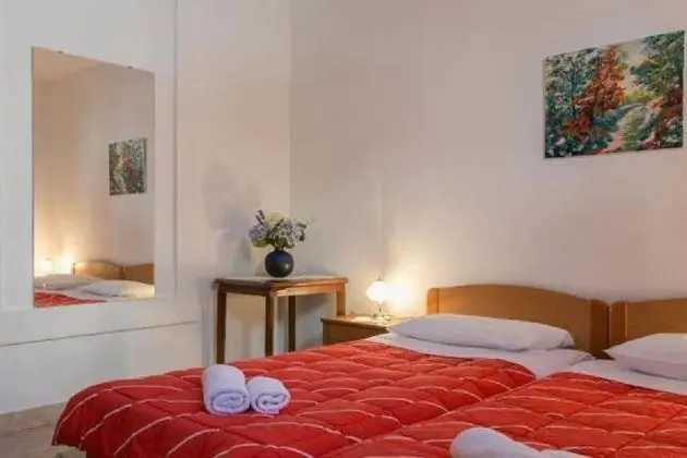 Apart Daire (One-Bedroom Apartment with Balcony)