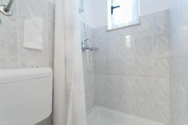 Apart Daire (One-Bedroom Apartment with Balcony)