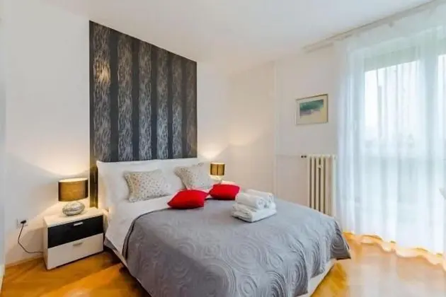 Apart Daire (Two Bedroom Apartment with Balcony)