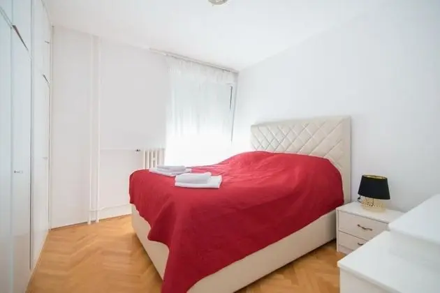 Apart Daire (Two Bedroom Apartment with Balcony)