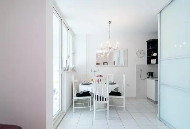 Apart Daire (Two Bedroom Apartment with Balcony)