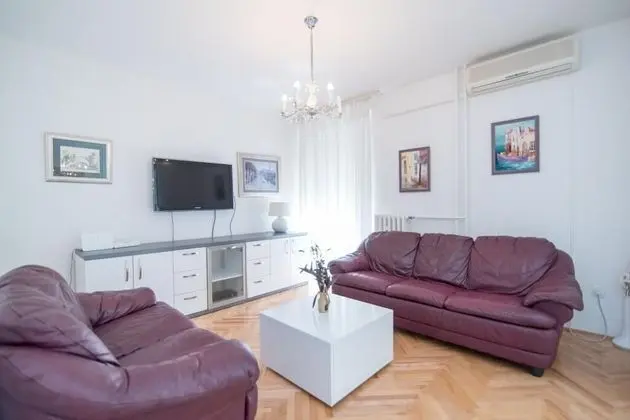 Apart Daire (Two Bedroom Apartment with Balcony)