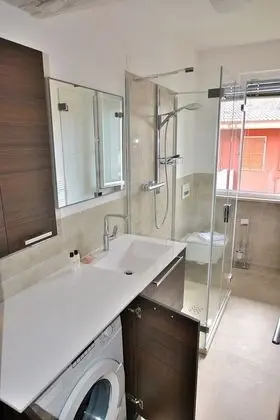 Apart Daire, 2 Yatak Odası, Göl Manzaralı