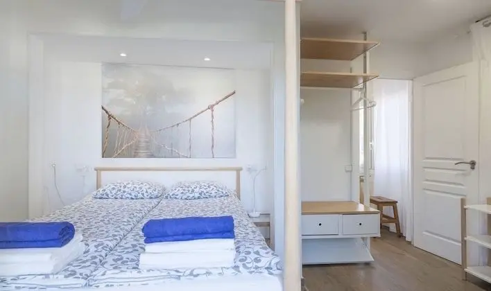 Superior Apart Daire, 2 Yatak Odası, Göl Manzaralı