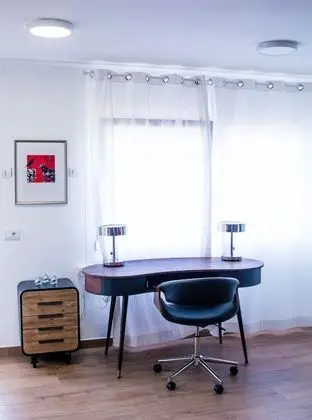 Superior Apart Daire, 2 Yatak Odası, Göl Manzaralı