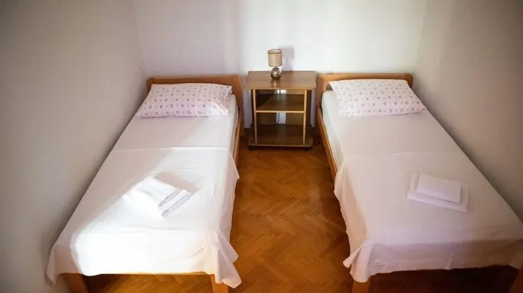 Apart Daire (Two-Bedroom Apartment with Sea View)