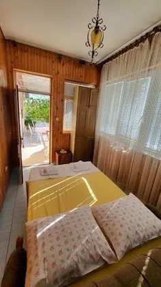 Apart Daire (Two-Bedroom Apartment with Sea View)